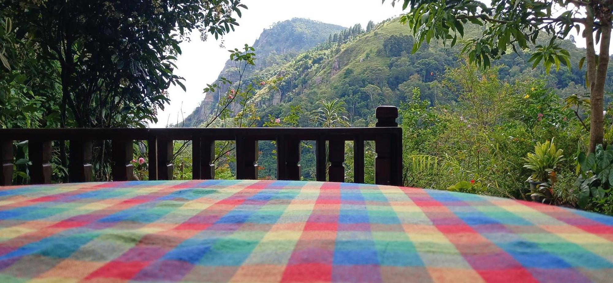 Pasan Guest Bed & Breakfast เอลลา ภายนอก รูปภาพ