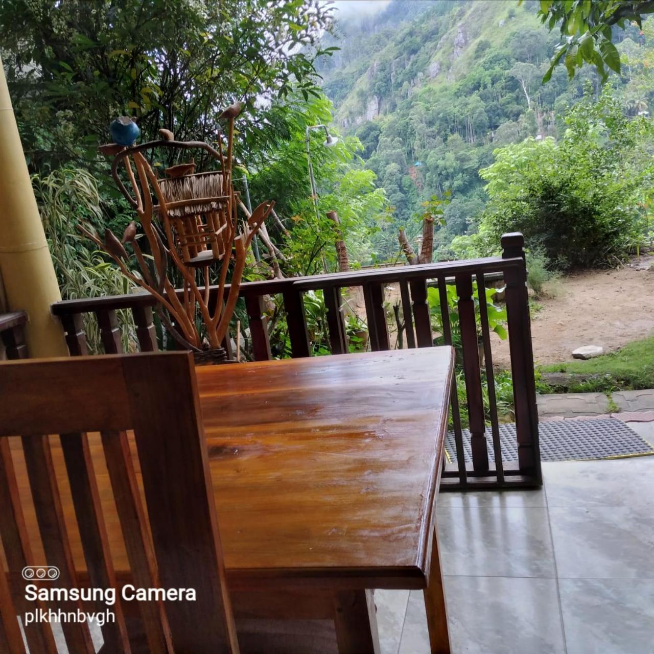 Pasan Guest Bed & Breakfast เอลลา ภายนอก รูปภาพ