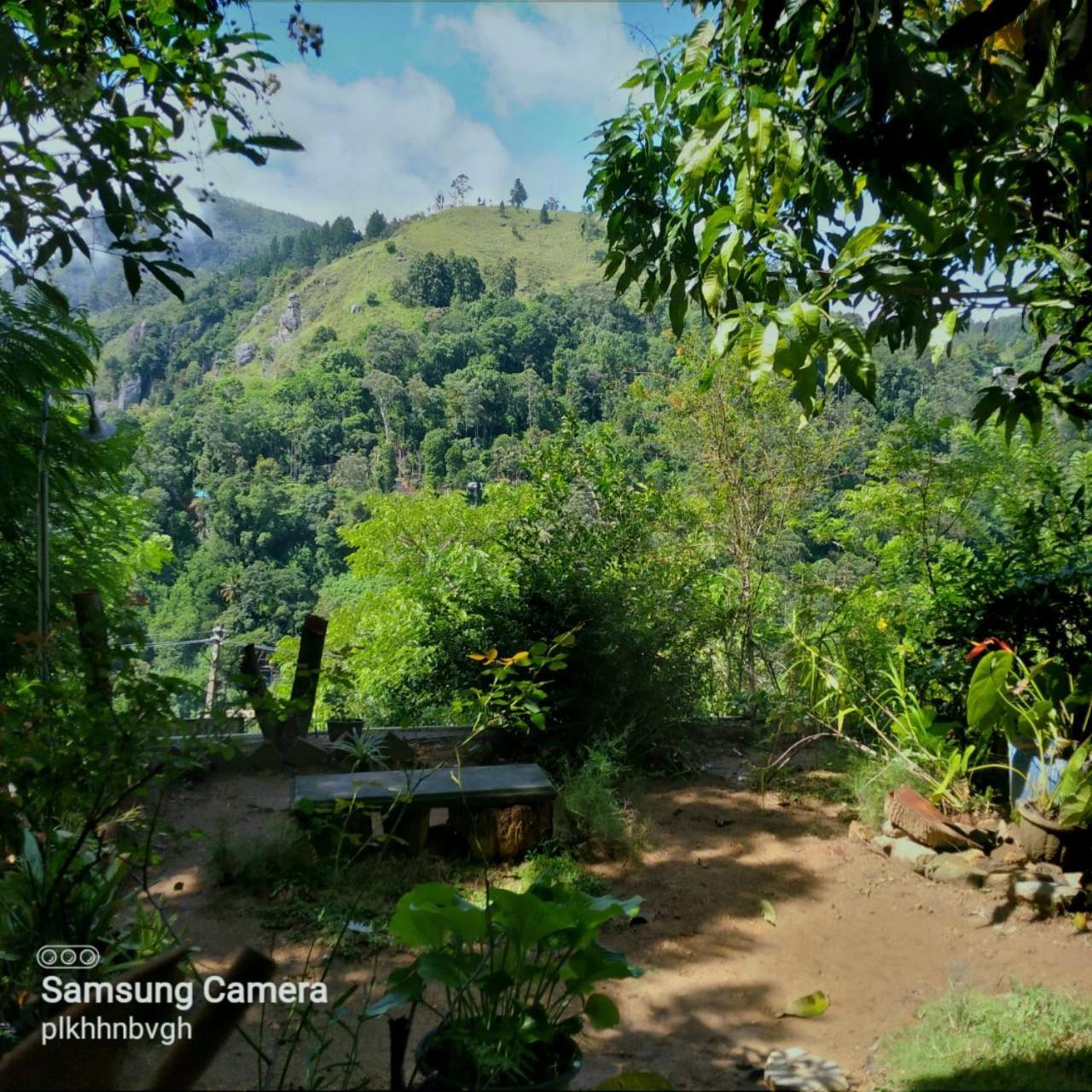 Pasan Guest Bed & Breakfast เอลลา ภายนอก รูปภาพ