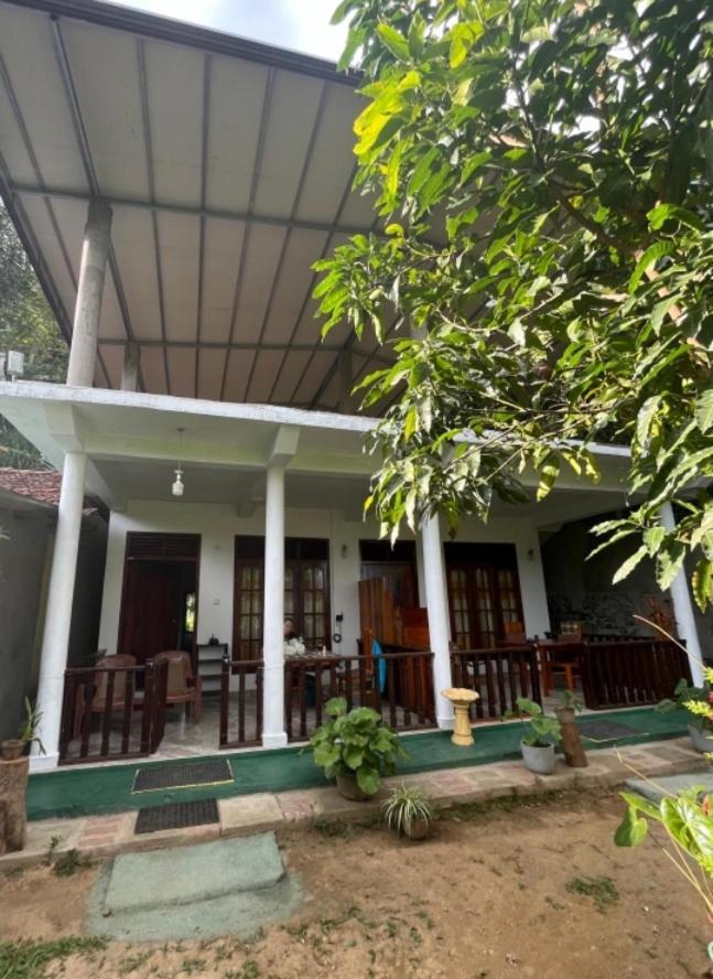 Pasan Guest Bed & Breakfast เอลลา ภายนอก รูปภาพ