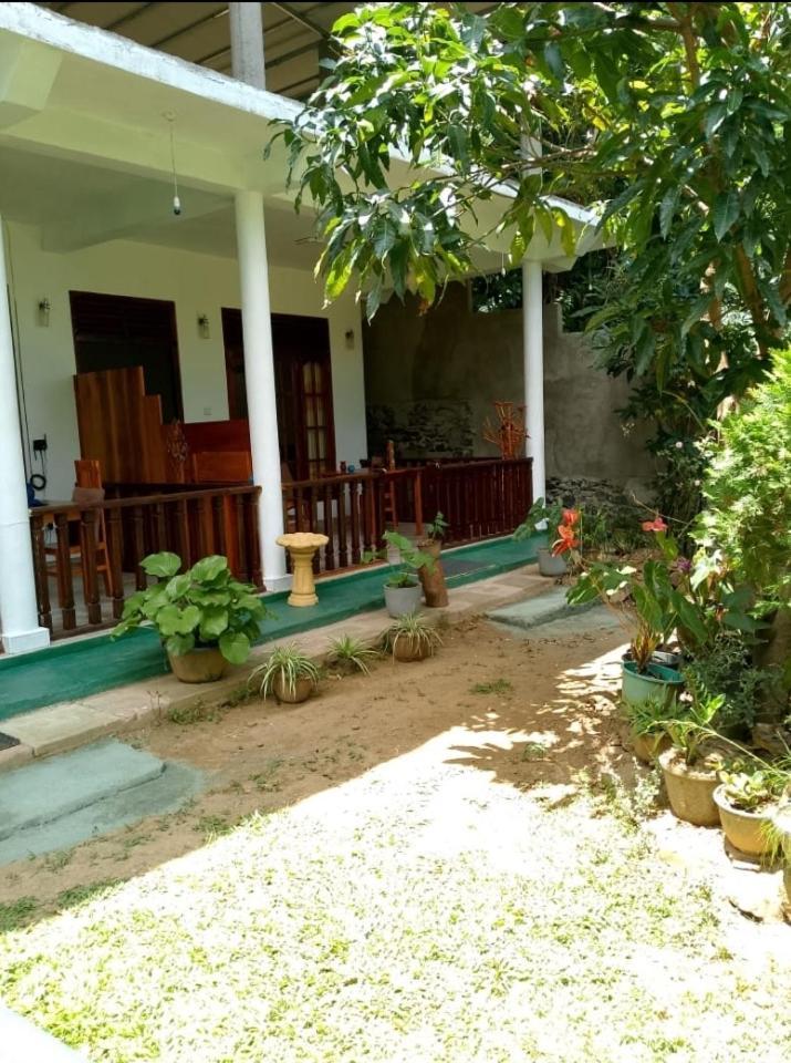 Pasan Guest Bed & Breakfast เอลลา ภายนอก รูปภาพ