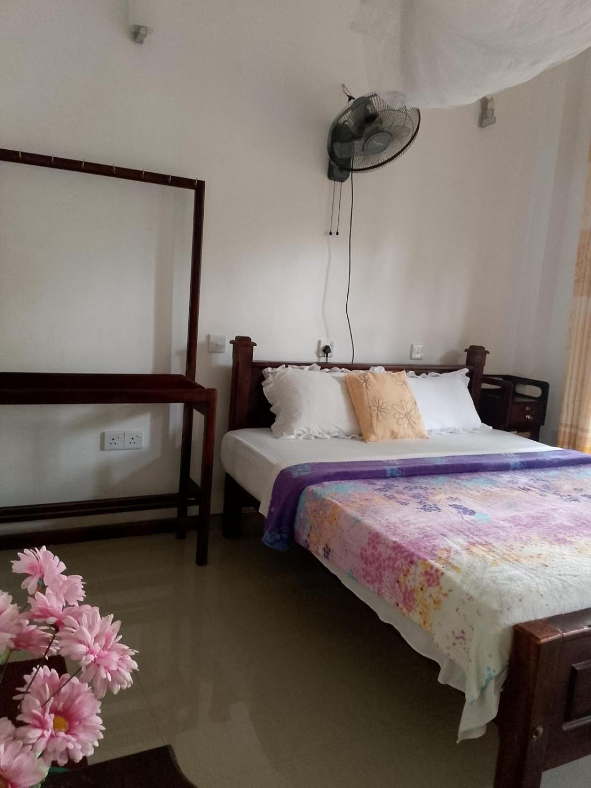 Pasan Guest Bed & Breakfast เอลลา ภายนอก รูปภาพ