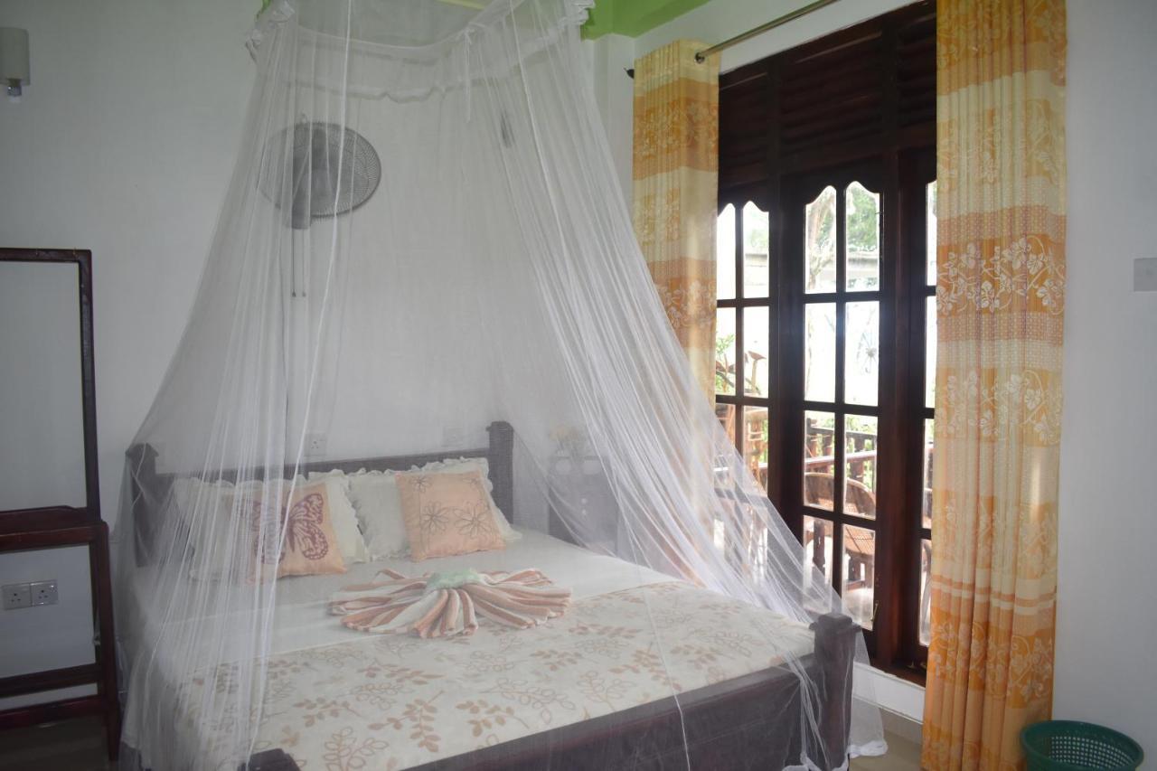 Pasan Guest Bed & Breakfast เอลลา ภายนอก รูปภาพ